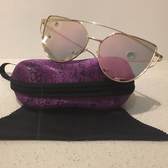 Cadio Accessories - Gold Metal Frame Double Bridge Pink Lens Sunglass